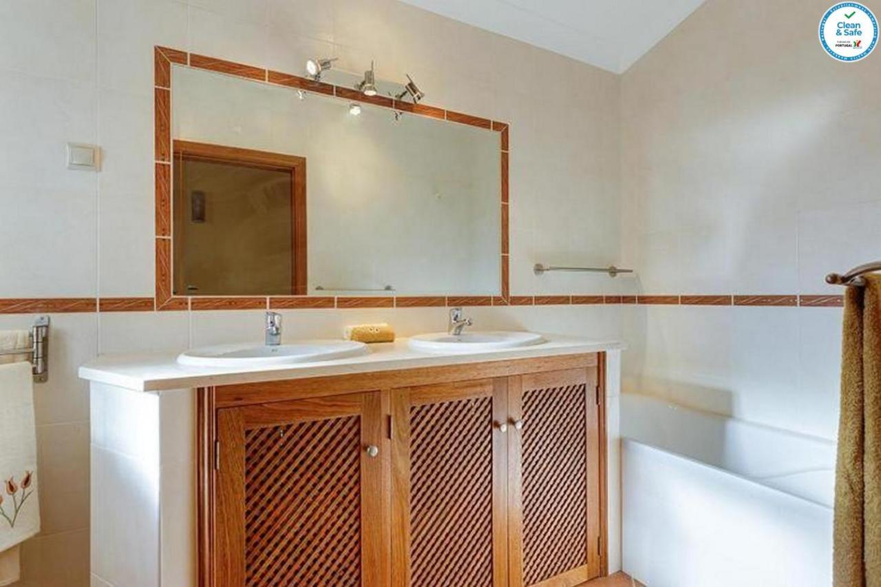 Villa Mikael - Free Wi-Fi - Aircon - Private Pool By Bedzy Albufeira Ngoại thất bức ảnh